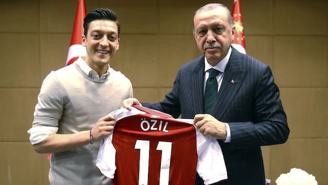 El mensaje de apoyo del presidente de Turquía a Mesut Özil tras su renuncia a la selección de Alemania