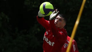 Con pelotas de vóley: así practican Dani Alves y Sao Paulo para ganar en la altura de Juliaca [FOTO]