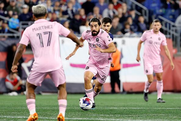 Pizarro fue campeón con Chivas y Matias Almeyda era el DT. (Foto: Getty Images)