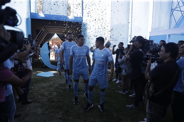 Presentación de camiseta del equipo Sporting cristal por sus 86 años. (Foto: Hugo Pérez / @photo.gec)