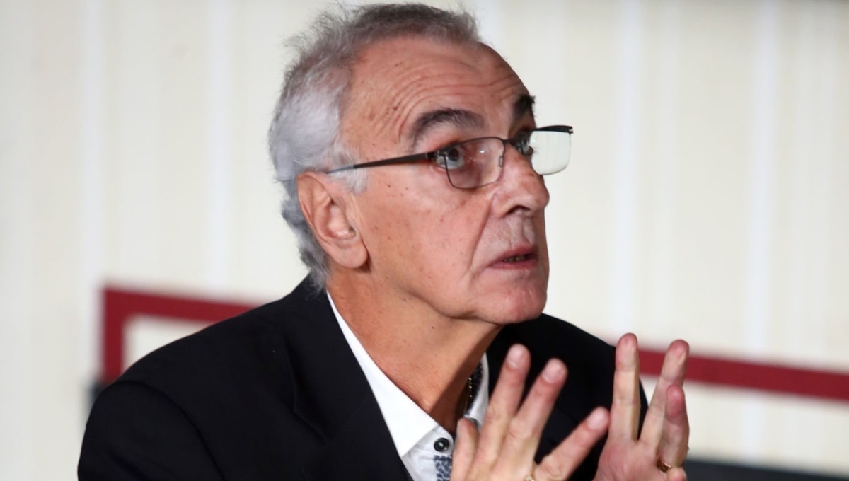 Jorge Fossati llegó por primera vez a Universitario en el 2023 tras la salida de Carlos Compagnucci. (Foto: Getty Images)