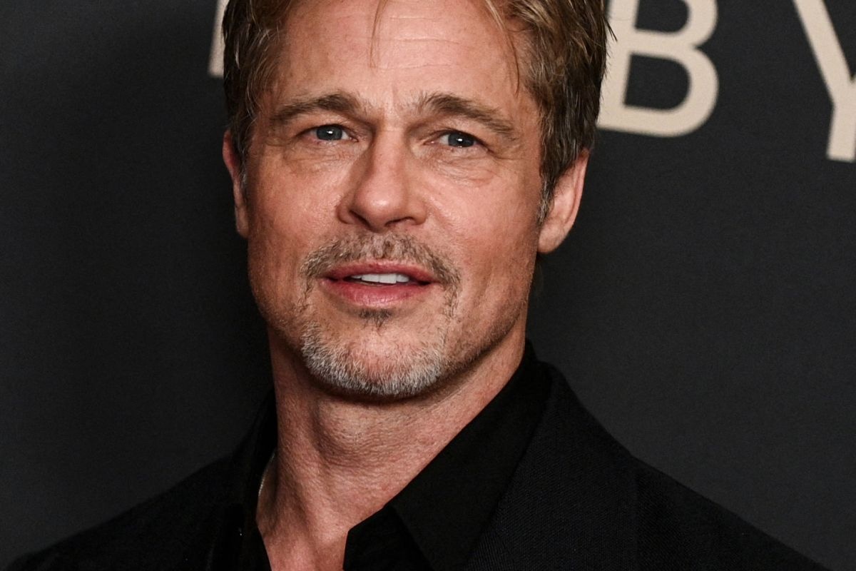 El actor estadounidense Brad Pitt posa delante del estreno francés de 'Babylon', en le Grand Rex, en París, el 14 de enero de 2023 (Foto: Christophe Archambault / AFP)