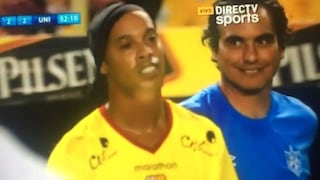 Youtube: Ronaldinho y el efusivo saludo con 'Chemo' Del Solar (VIDEO)