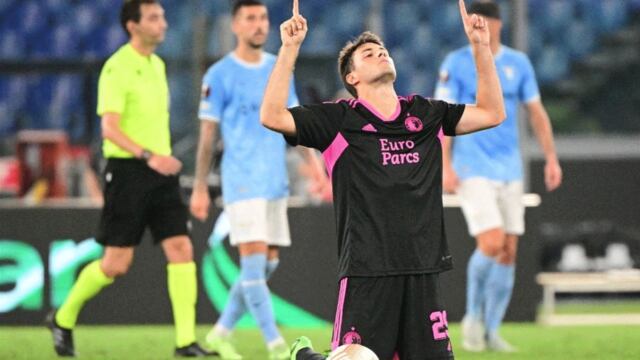 Gol del ‘Bebote’: Santiago Giménez se estrenó con la redes en la Europa League [VIDEO]