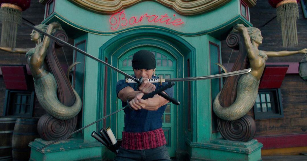 Mackenyu da vida a Roronoa Zoro en el live-action de “One Piece” (Foto: Netflix)