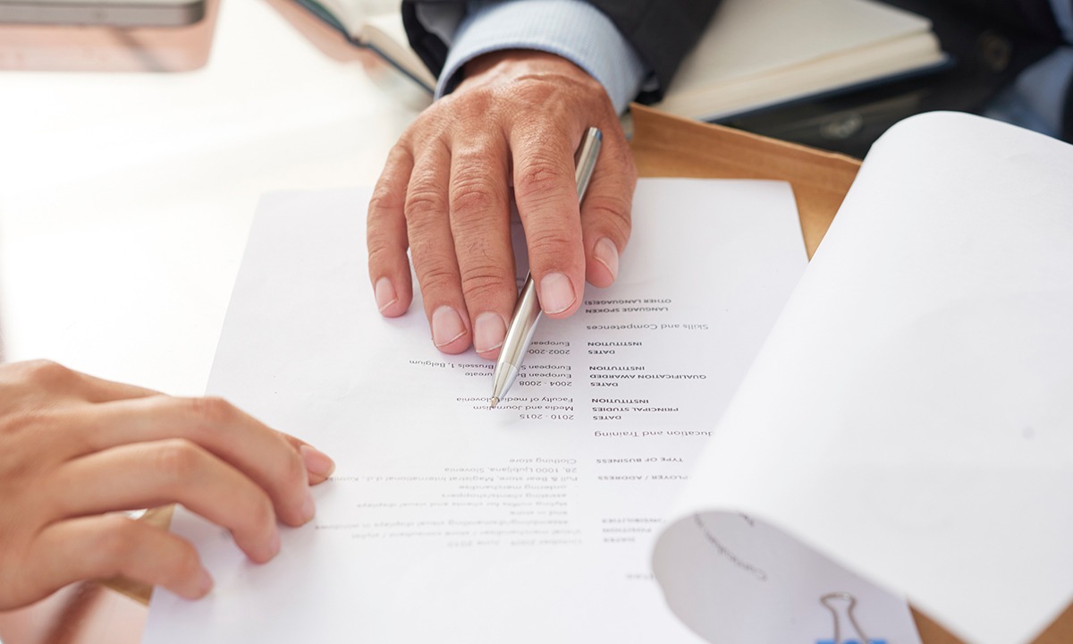 Conoce aquí los pasos que debes seguir para solicitar el permiso de trabajo. (Foto: Freepik)