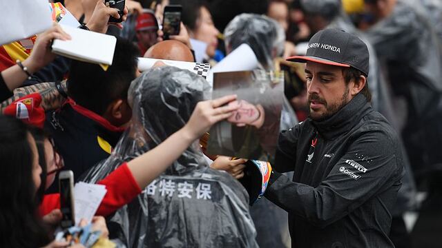 Alonso sobre su auto: "Prefiero estar compitiendo que haciendo compras en el supermercado"