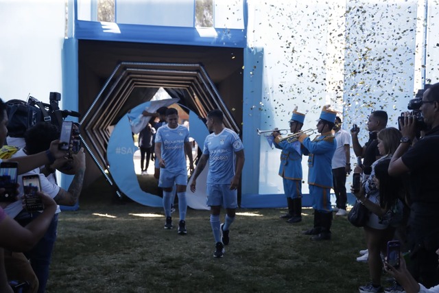 Presentación de camiseta del equipo Sporting cristal por sus 86 años. (Foto: Hugo Pérez / @photo.gec)
