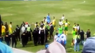 Copa Perú: terminaron con seis jugadores, casi se arma una batalla campal y árbitro suspendió partido [VIDEO]