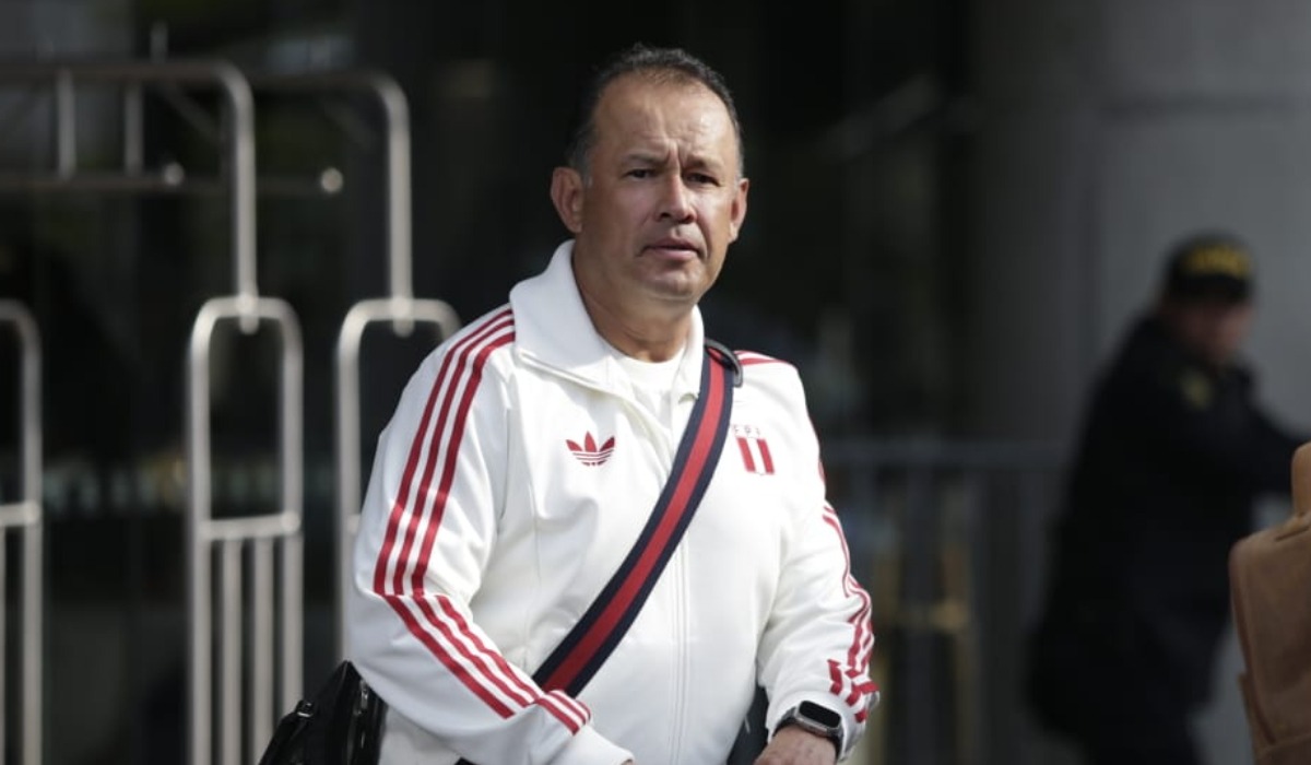 Juan Reynoso está dirigiendo su primera Eliminatoria como entrenador. (Foto: GEC)
