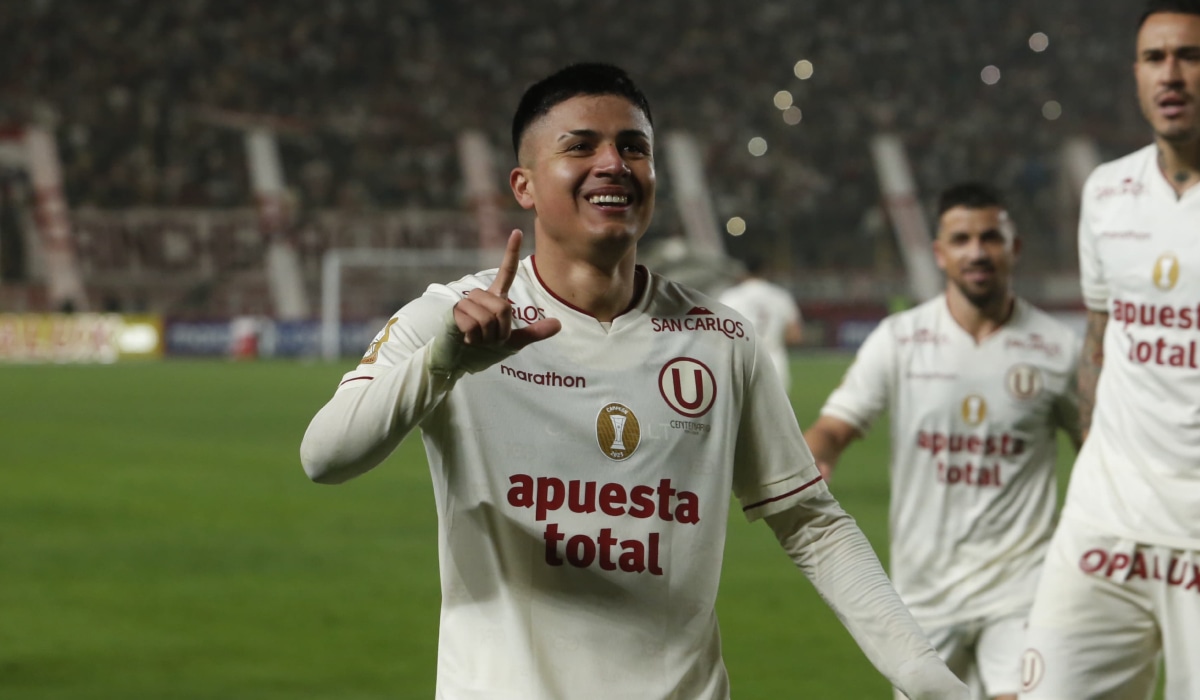 Jairo Concha marcó el 2-1 en el Universitario vs. Alianza Lima. (Foto: Violeta Ayasta / GEC)