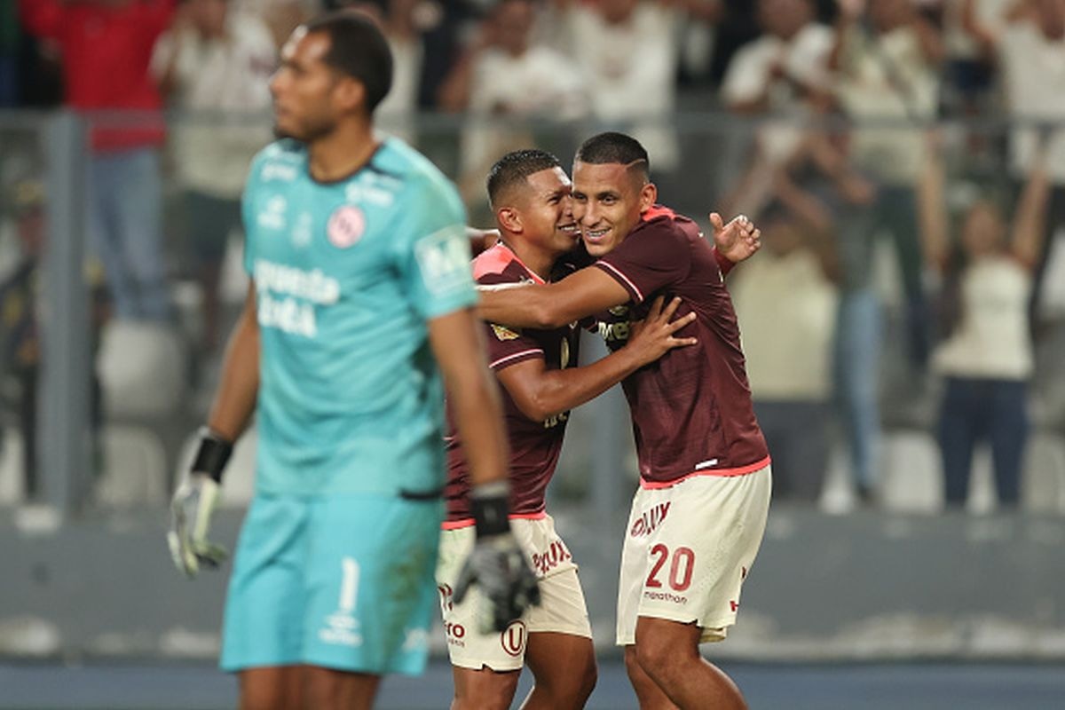 Edison Flores y Álex Valera llevan juntos 19 goles con Universitario de Deportes en esta temporada. (Foto: Getty Images)