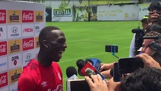 Luis Advíncula ‘coqueteó’ con periodista que lo llamó “jugador potente” [VIDEO]