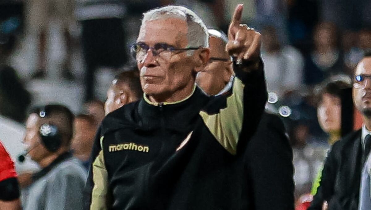Un dolor de cabeza para Cúper: baja confirmada en Universitario para duelo clave ante Garcilaso
