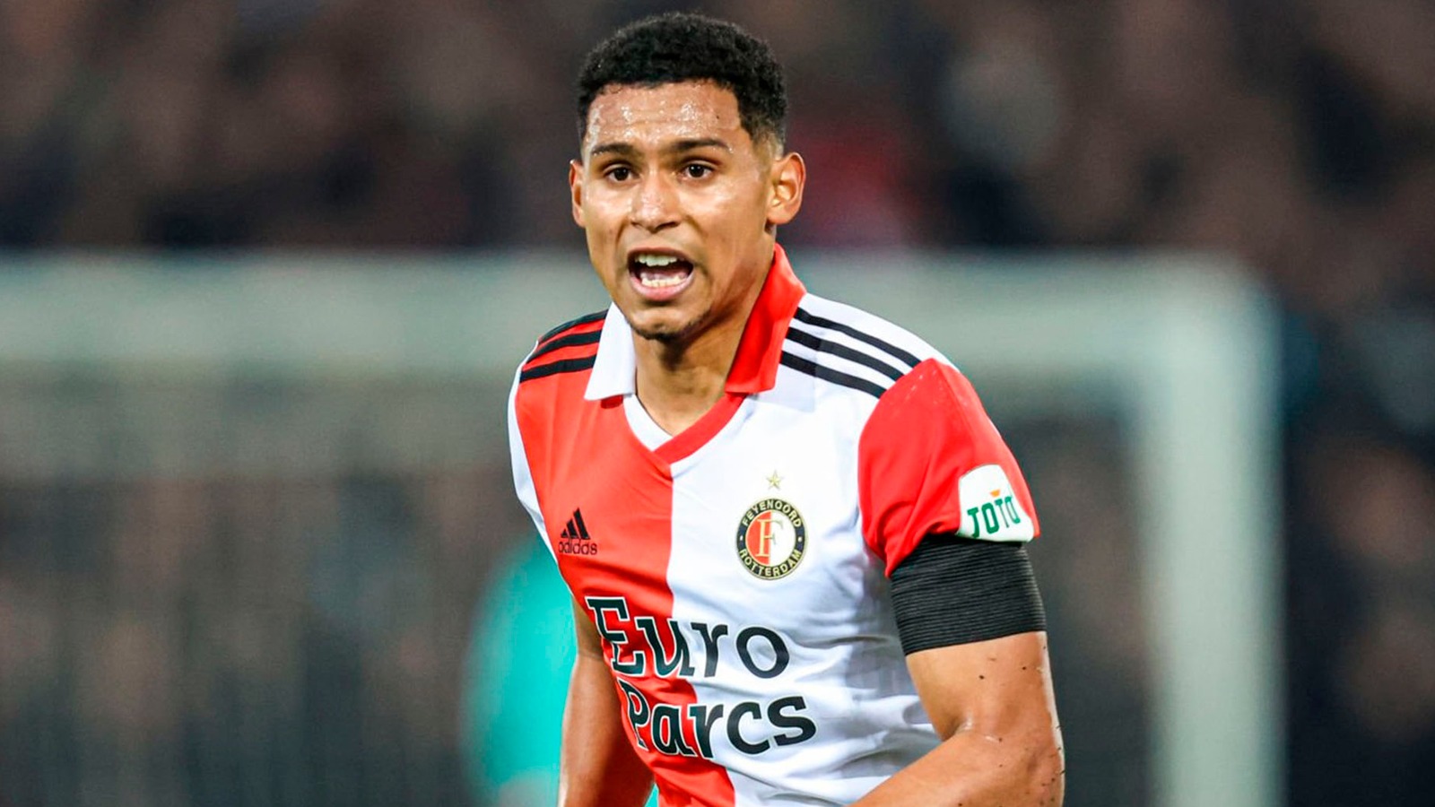 Marcos López debutó con el Feyenoord en la Champions League