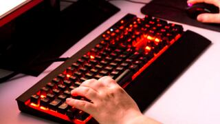 Streamer de Counter-Strike: Global Offensive (CS: GO) destroza su teclado en vivo [VIDEO]