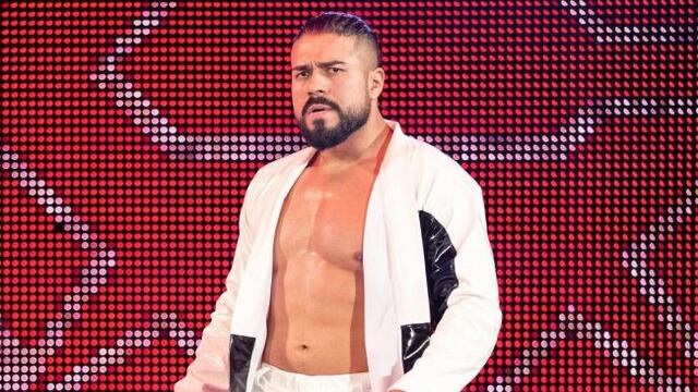 Andrade sobre su falta de dominio del inglés: “Lesnar y Asuka son grandes campeones y no necesitan hablar”