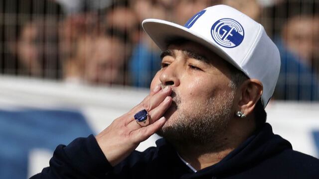 Médico de Maradona: “Diego no está crítico. Está mejor y con ganas de irse”