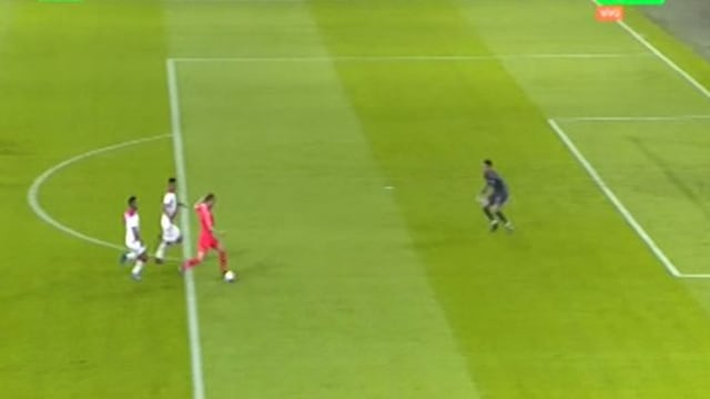 Solo fue un susto: Vormer desperdició una opción de gol tras un magistral pase de Sneijder [VIDEO]