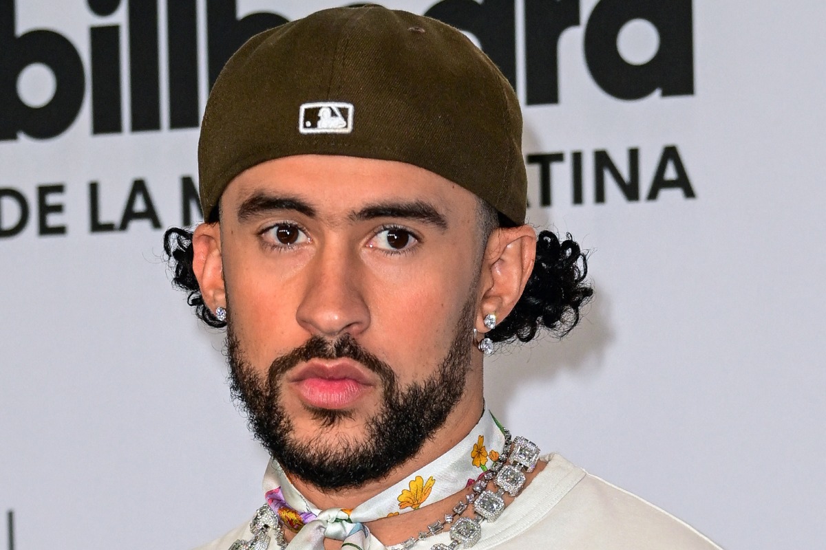 Además de Bad Bunny, FlowGPT ha lanzado otras “colaboraciones” virales como la de Peso Pluma y Luis Miguel (Foto: AFP)