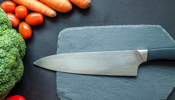 TRUCOS CASEROS | Tips y consejos para lavar, guardar y afilar tus cuchillos de cocina. (Foto: Pexels)