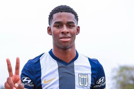 Víctor Guzmán viaja a Portugal para realizar los exámenes médicos en el Sporting CP