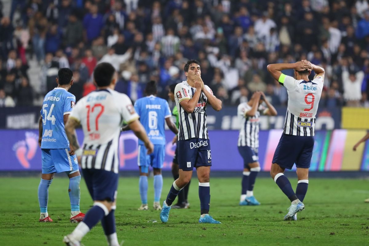 Alianza Lima salió campeón del fútbol peruano por última vez en 2022 con Guillermo Salas de DT. (Foto: Jesús Saucedo/@photo.gec)