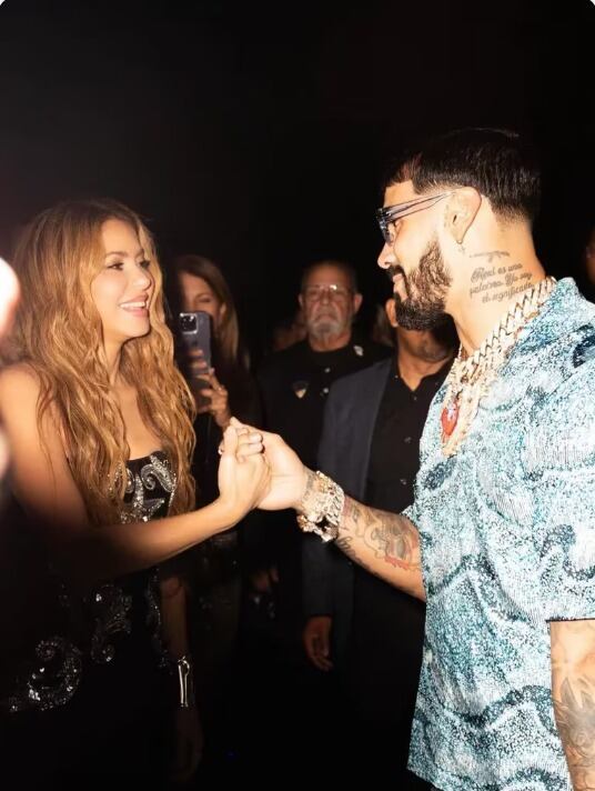 Shakira se reunió con Anuel AA en el lanzamiento de su álbum "Las Mujeres Ya No Lloran" (Foto: Twitter)