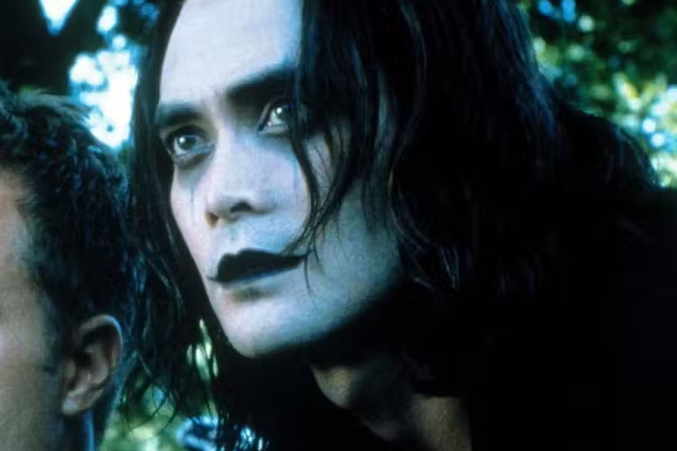 Mark Dacascos como Eric en la serie de TV “El Cuervo: Escalera al cielo” (1998-1999) (Foto: Polygram)