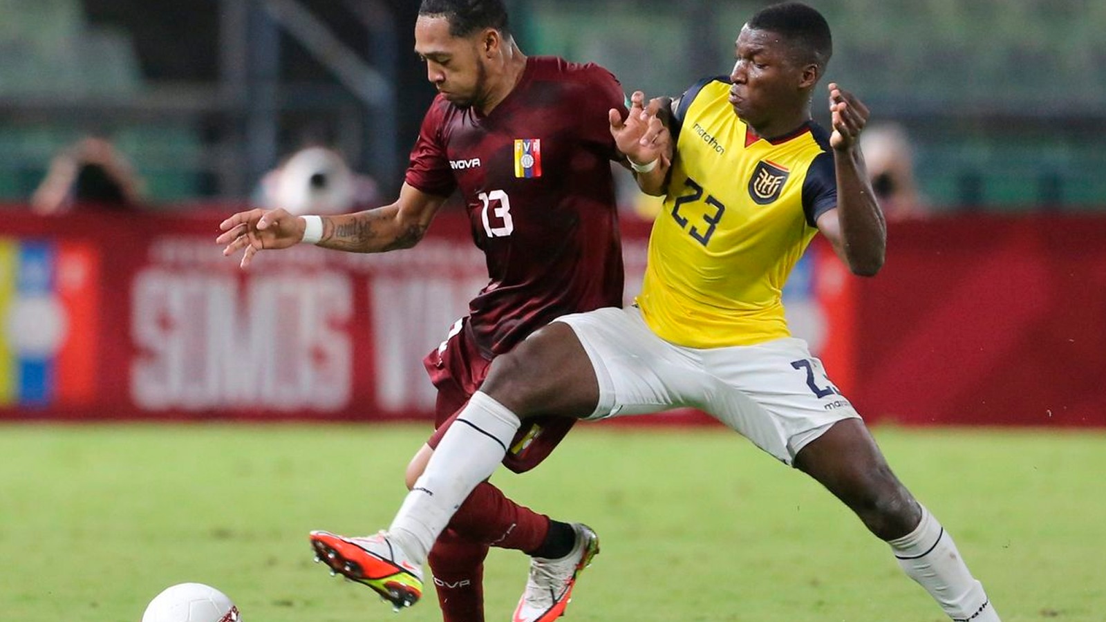 A qué hora juega Venezuela vs. Ecuador y en qué canales transmiten por Eliminatorias. (Foto: Getty Images)