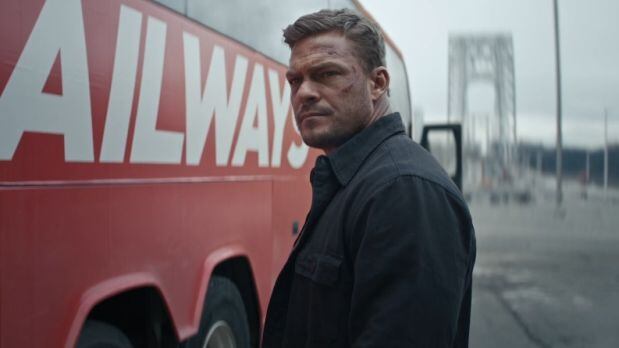 Alan Richtson como Jack Reacher en una escena de la segunda temporada de la serie "Reacher" (Foto: Amazon Prime Video)