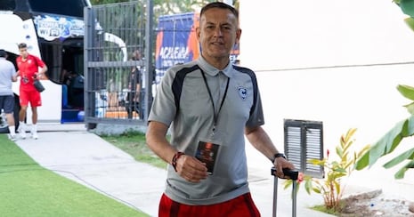 Melgarejo apunta alto con Cienciano y sueña con dirigir en España