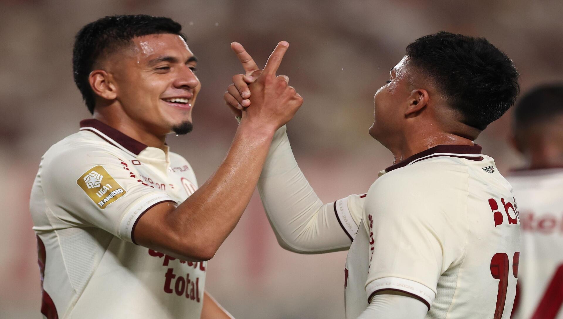 Los cremas intentarán terminar con el invicto de los blanquiazules en el clásico Universitario vs Alianza Lima (Crédito: Alamy Stock Photo).