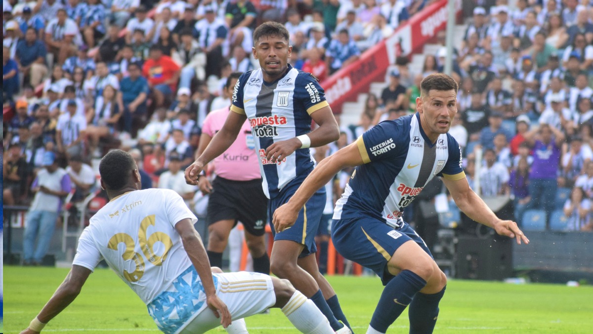 Alianza Lima presentó a su plantel por primera vez en el 2025. (Foto: Tabatha Belén)