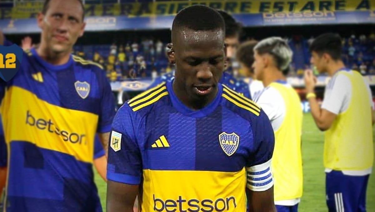 Luis Advíncula fue capitán de Boca Juniors en el triunfo ante San Lorenzo. (Foto: Getty Images)