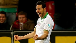 Claudio Pizarro anotó 'hat-trick' para Werder Bremen ante Bayer Leverkusen