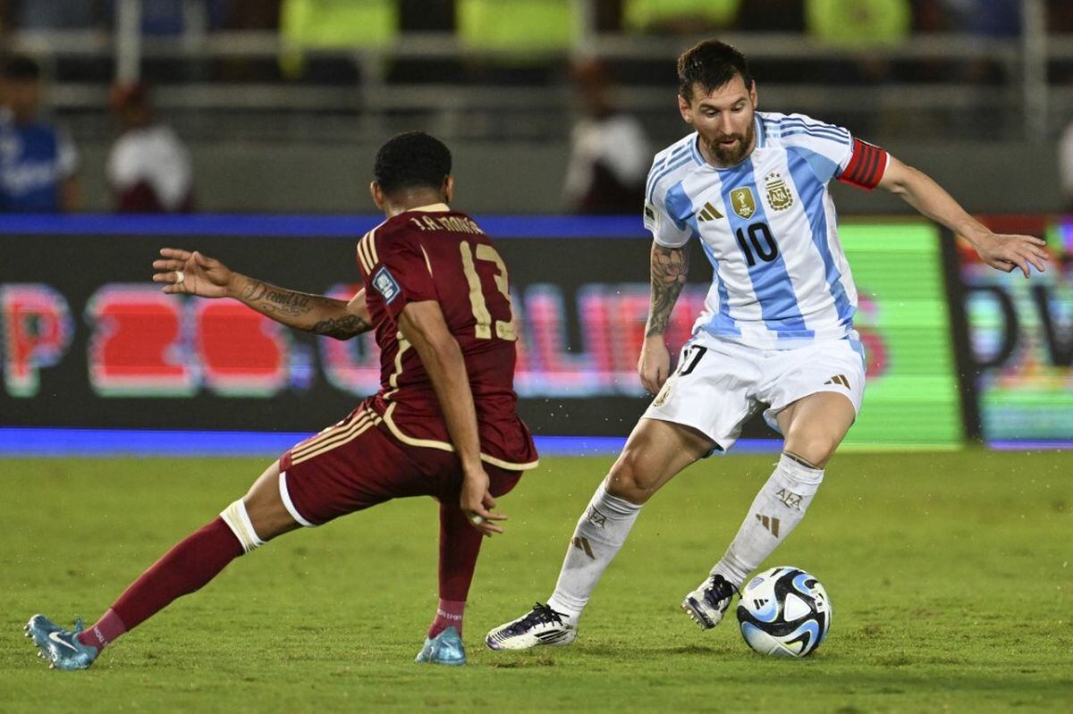 Lionel Messi juega con Argentina el último partido de unas Eliminatorias al Mundial en calidad de local. (Foto: AFP)