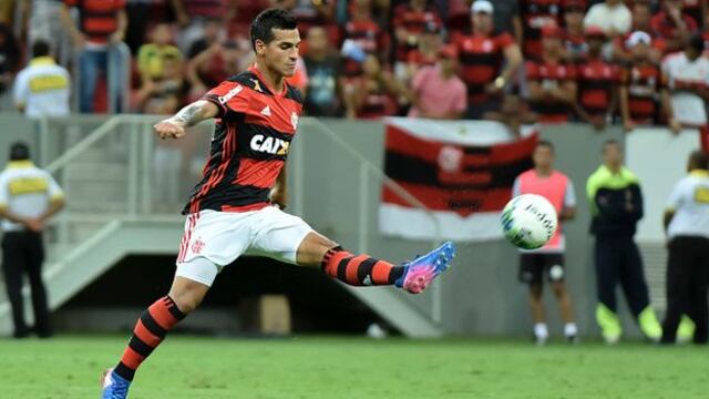 Razones de su suplencia: en Fox Sports explicaron por qué Trauco perdió titularidad en Flamengo