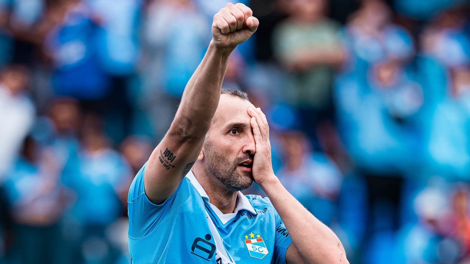 Hernán Barcos y Michael Hoyos comparten posición en el ataque del equipo del Rímac. (Foto: Sporting Cristal)