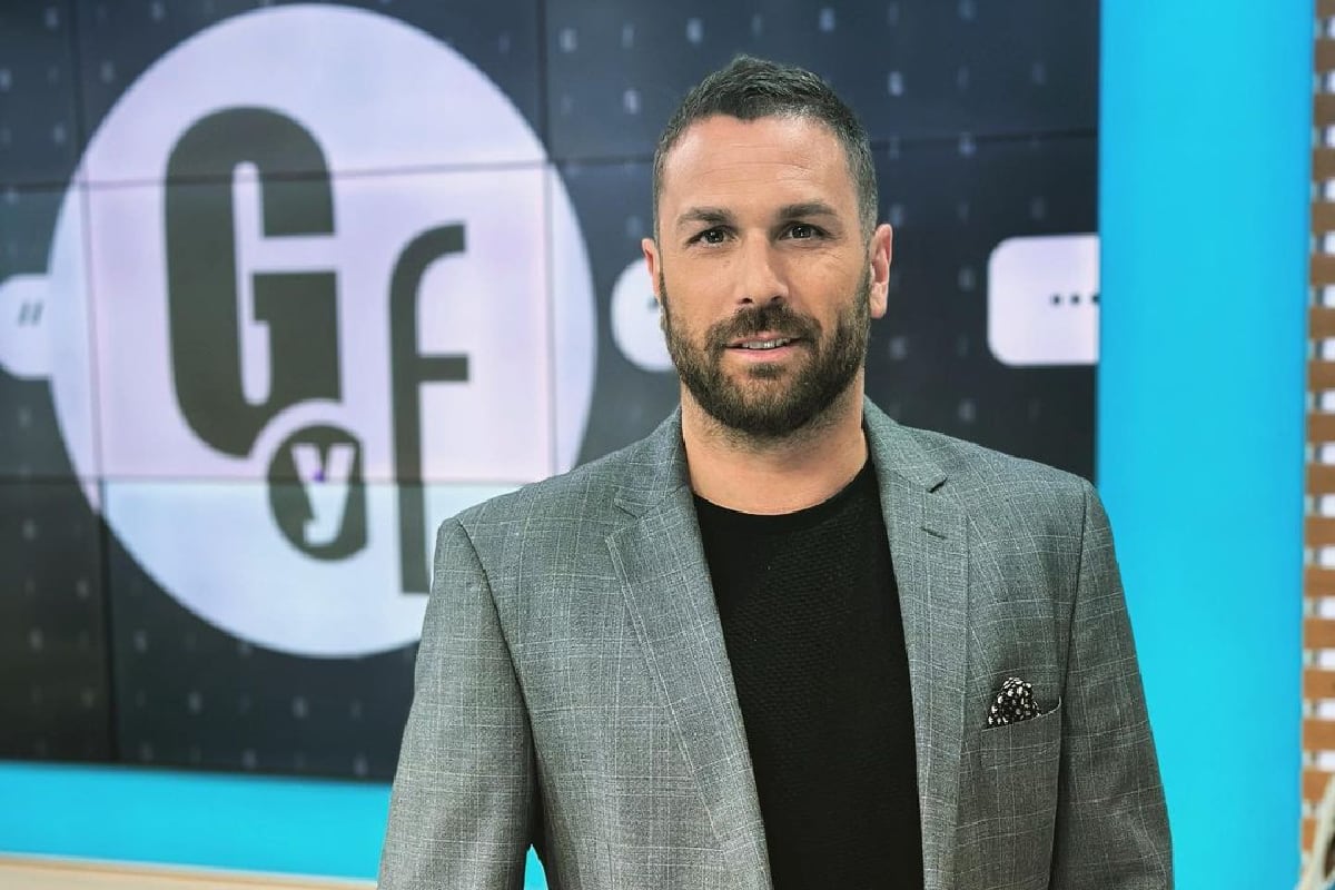 Como experto en la separación de Piqué y Shakira, el periodista español ha colaborado con programas internacionales como "El gordo y la flaca" (Foto: Jordi Martín / Instagram)