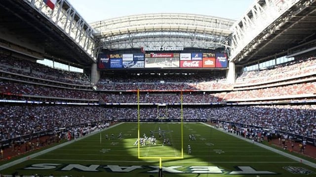 Super Bowl LI:Patriots y Falcons jugarán sobre césped artificial y techo descubierto