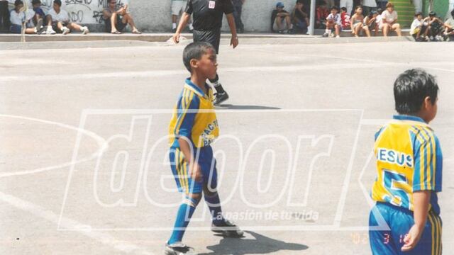 Renato Tapia: el álbum inédito de fotos del jugador de la selección