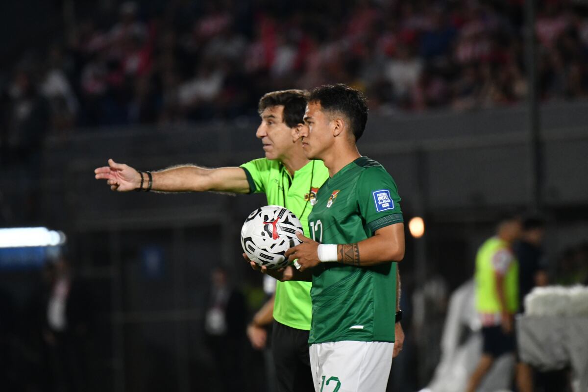 Al mando de Gustavo Costas, Bolivia lleva 0 puntos en 4 fechas de las Eliminatorias al Mundial 2026. (Foto: EFE)