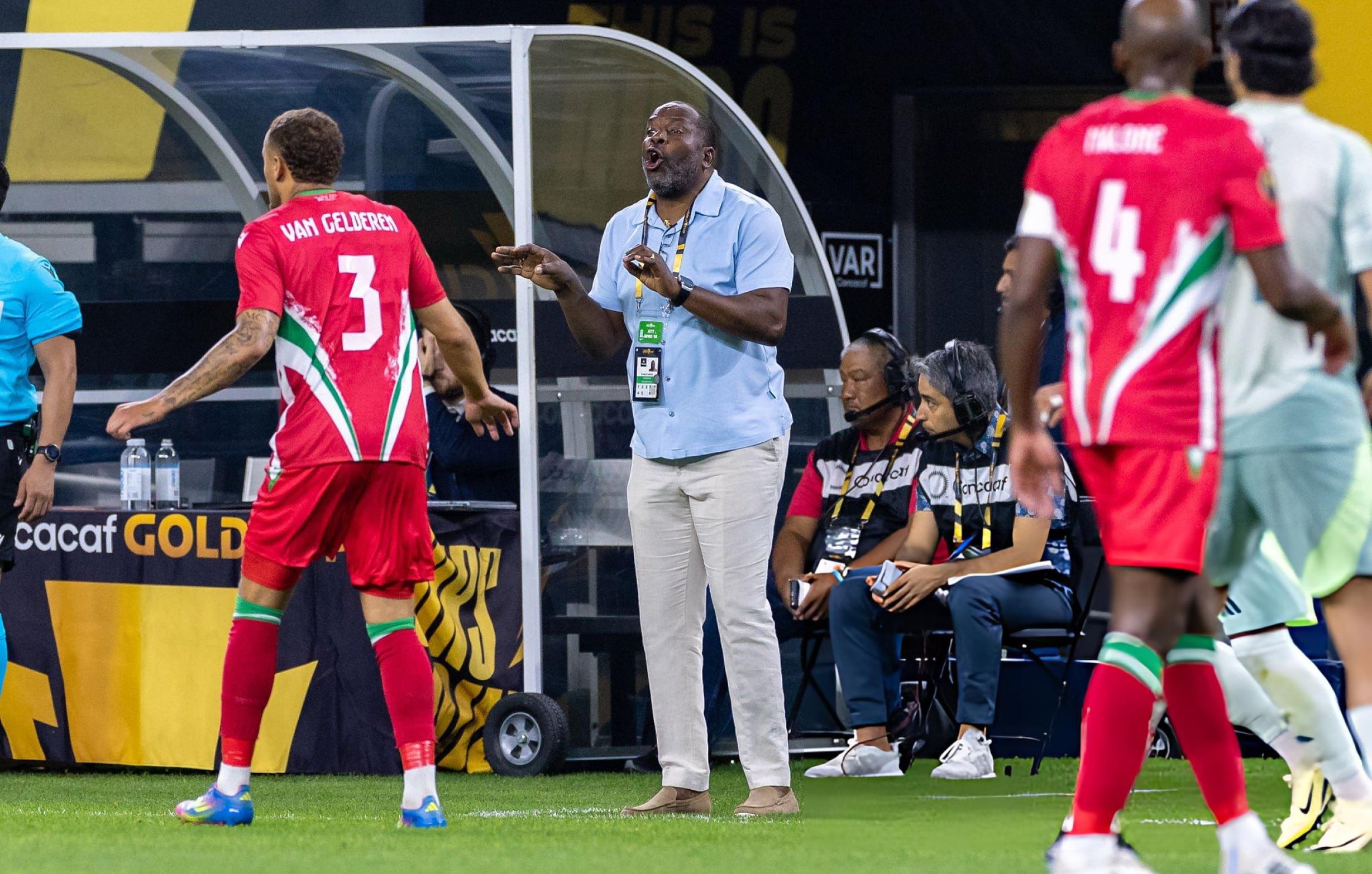 Stanley Menzo dejó de ser entrenador de Surinam. (Foto: Getty Images)