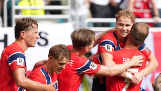 ¡No perdonó! Gol de Schjelderup tras la caída de Kane y adelantó a Noruega ante Inglaterra