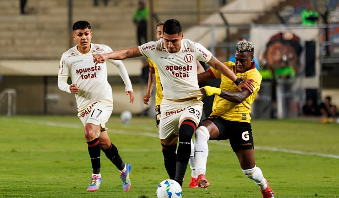 César Inga fue titular en Universitario vs. Barcelona SC. (Foto: Getty Images)