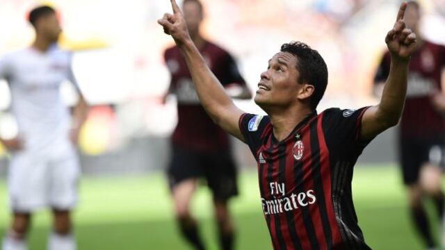 Con un gol de Carlos Bacca: AC Milan aplastó 4-0 Palermo en el Meazza por la Serie A