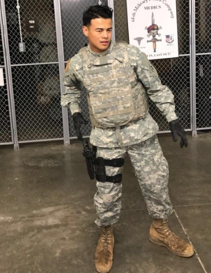 Kenny Ochoa en su época de militar (Foto: Kenny Ochoa/Instagram)