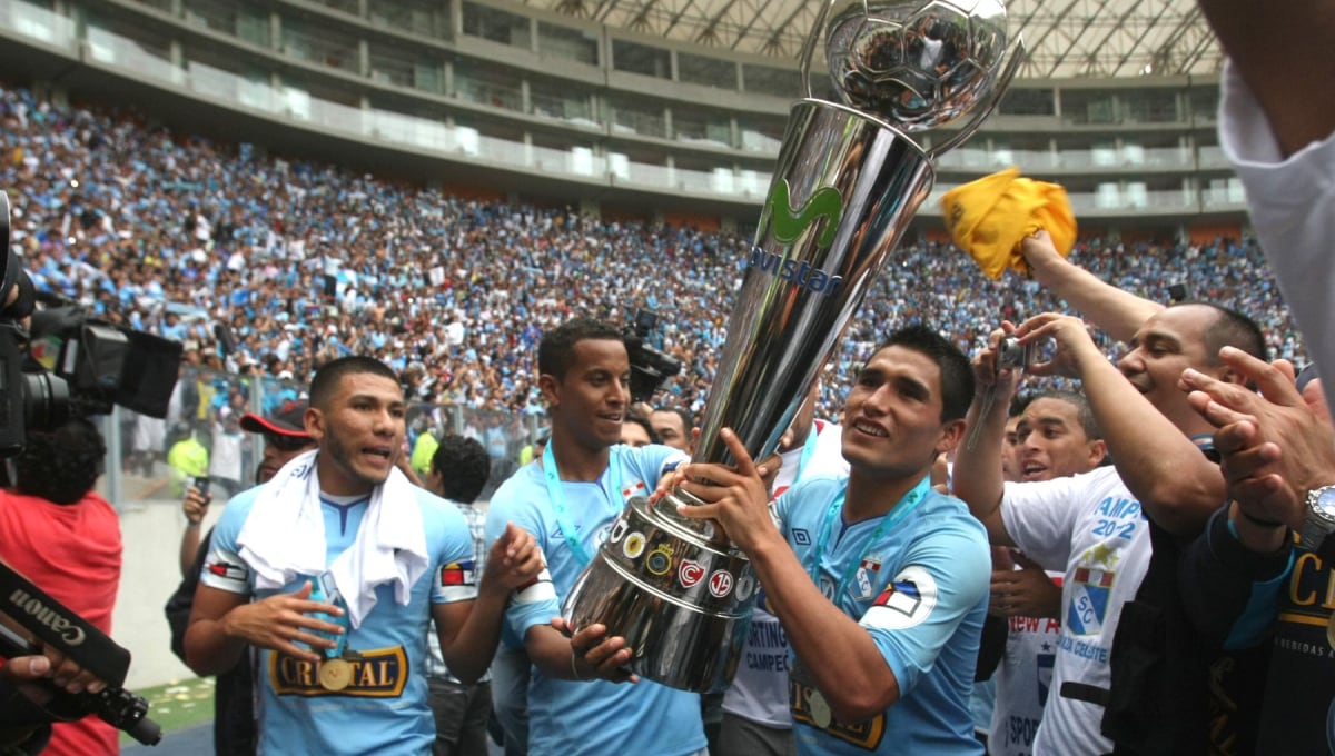 Sporting Cristal salió campeón con Umbro en 2012 tras siete años de sequía. (Foto: Sporting Cristal)