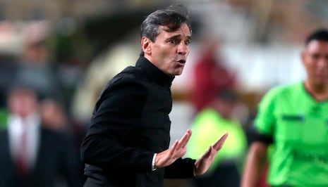 Bustos y un dolor de cabeza en Universitario: baja confirmada contra Alianza Atlético y qué medidas tomarán